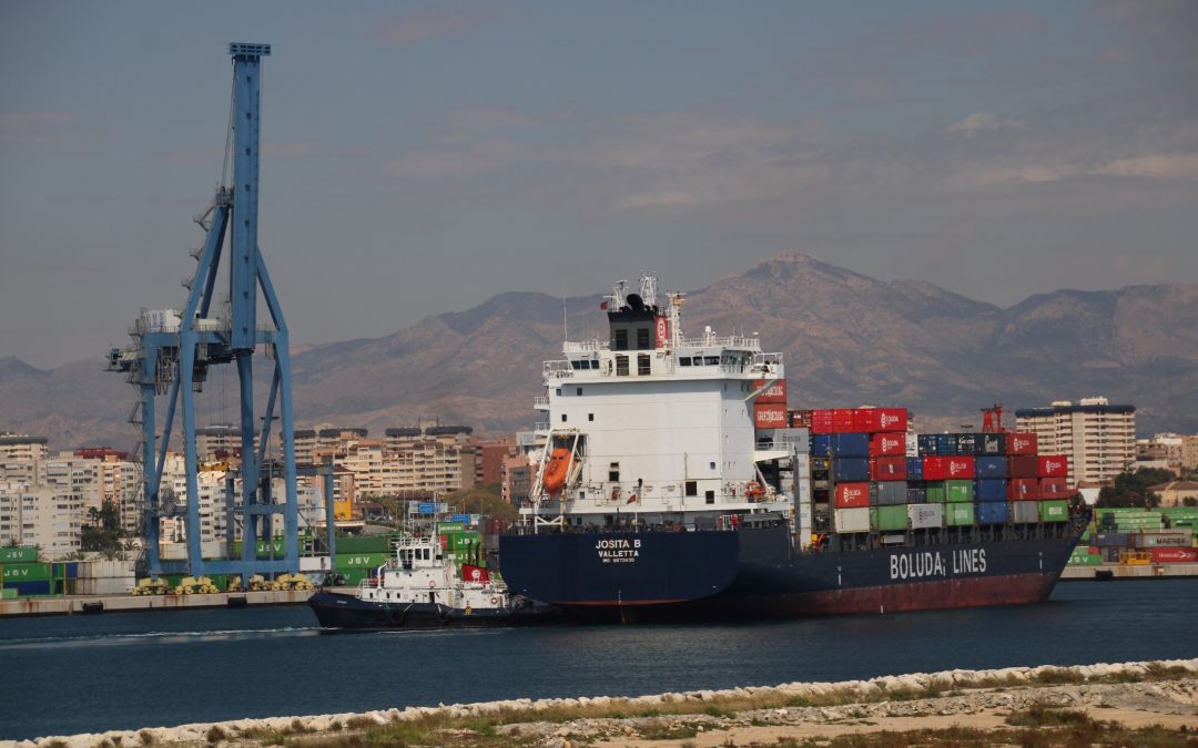 El tráfico en los puertos españoles supera los 380 millones de toneladas en los ocho primeros meses