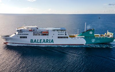Baleària  y Fred. Olsen Express refuerzan este verano su ruta entre Canarias y Huelva ofreciendo cuatro servicios semanales
