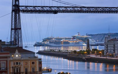 El puerto de Bilbao recibe los dos primeros cruceros de una temporada que volverá a ser positiva