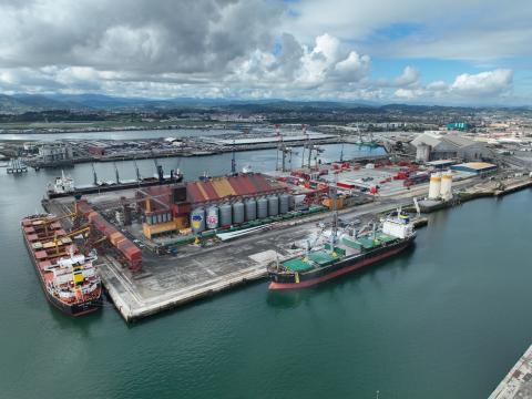 El Puerto de Santander mantiene sus buenos resultados de tráfico superando los 7 millones de toneladas en el cómputo interanual